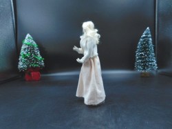 6 inch porc dollhouse lot 3 side a